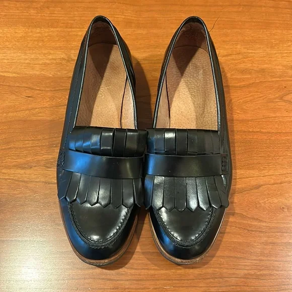 Loafers with Kilties - Black - Picture 1 of 10